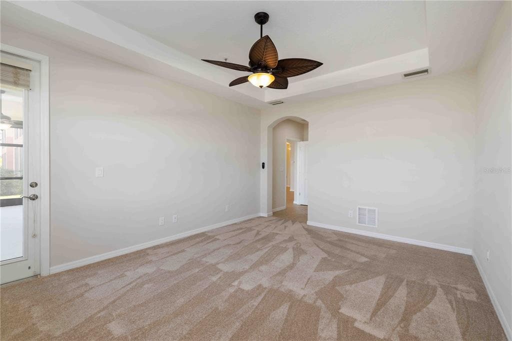 1264 RIVERSCAPE STREET B photo 25