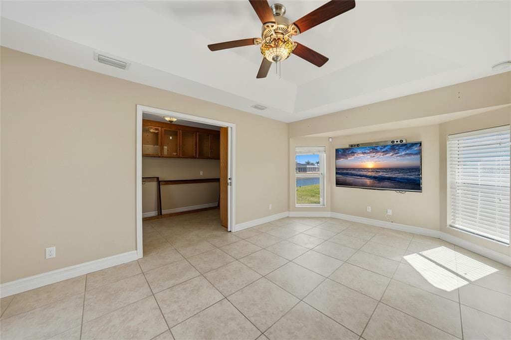 721 ROTONDA CIRCLE photo 24