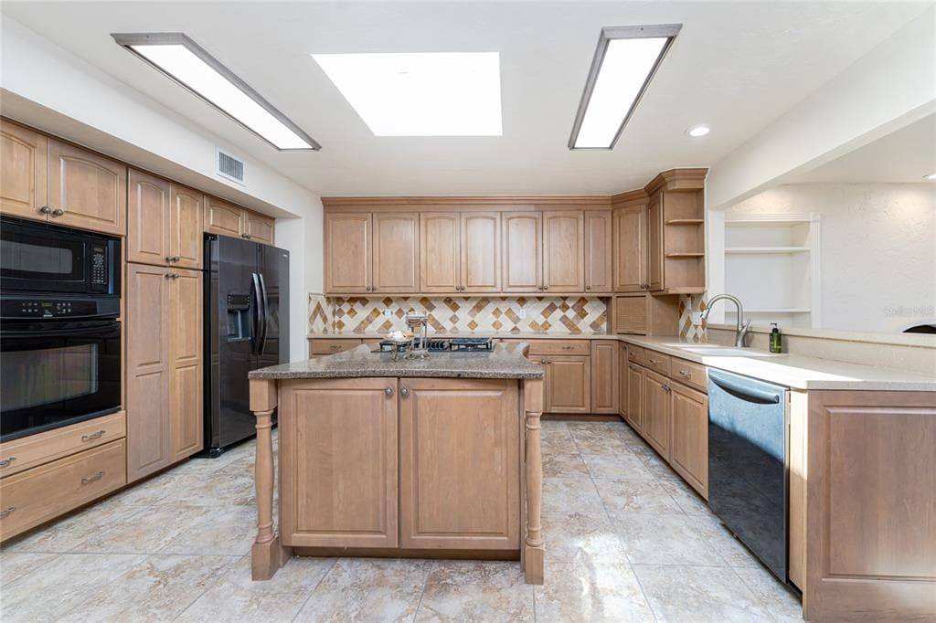 25188 MARION AVENUE 21 photo 11