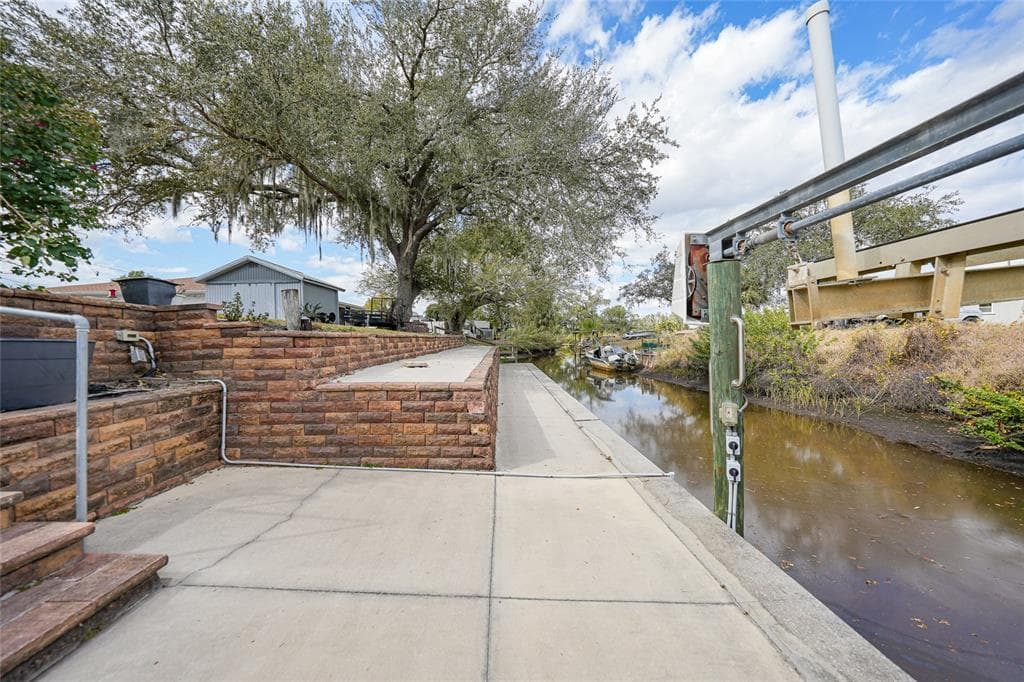405 RIDGECREST DRIVE photo 23