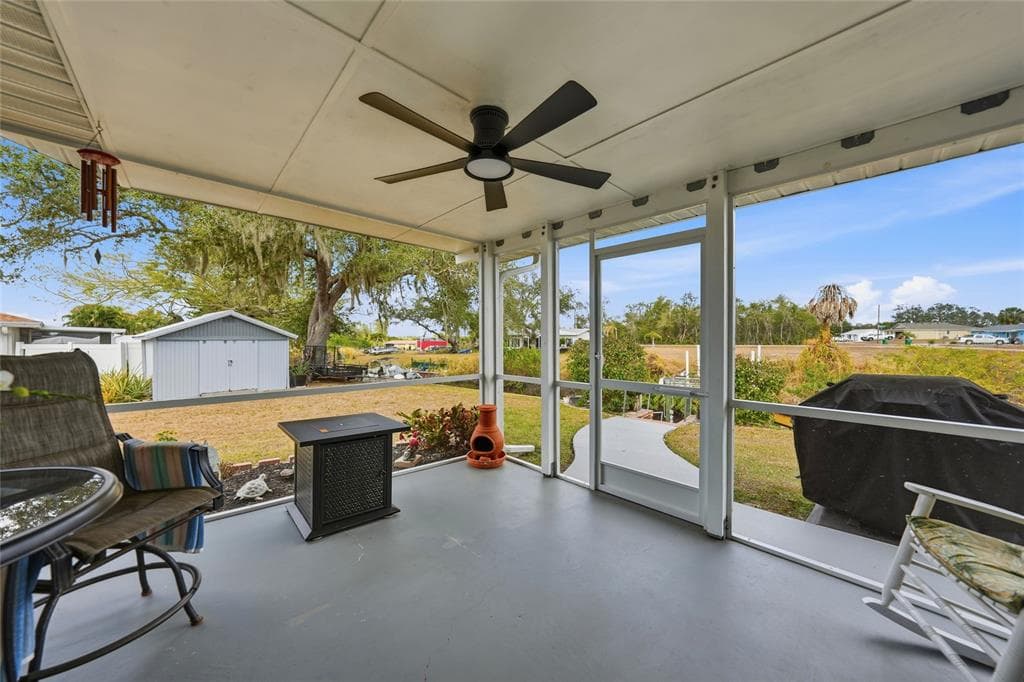 405 RIDGECREST DRIVE photo 20
