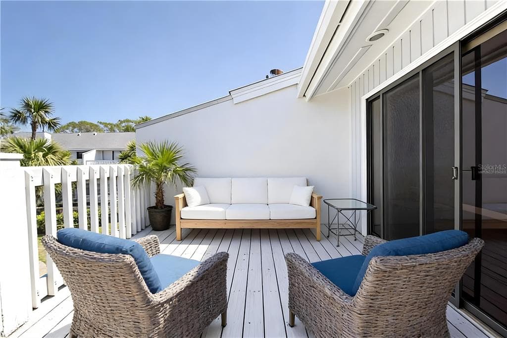 12140 CAPRI CIRCLE S 709 photo 20