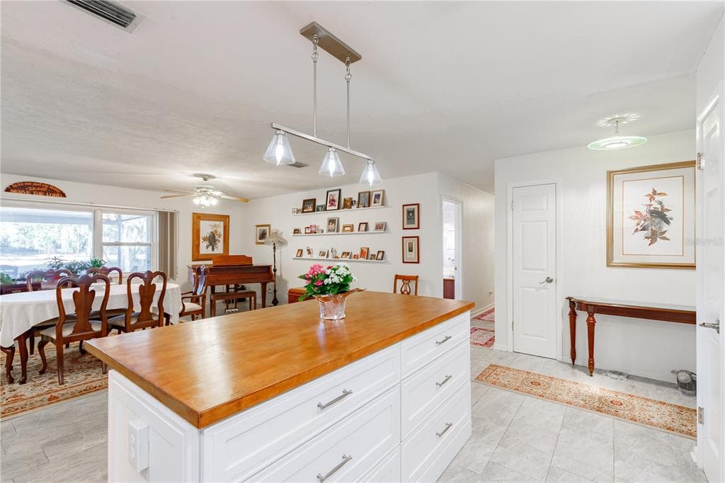 6433 LOCH LOMMOND DRIVE photo 21