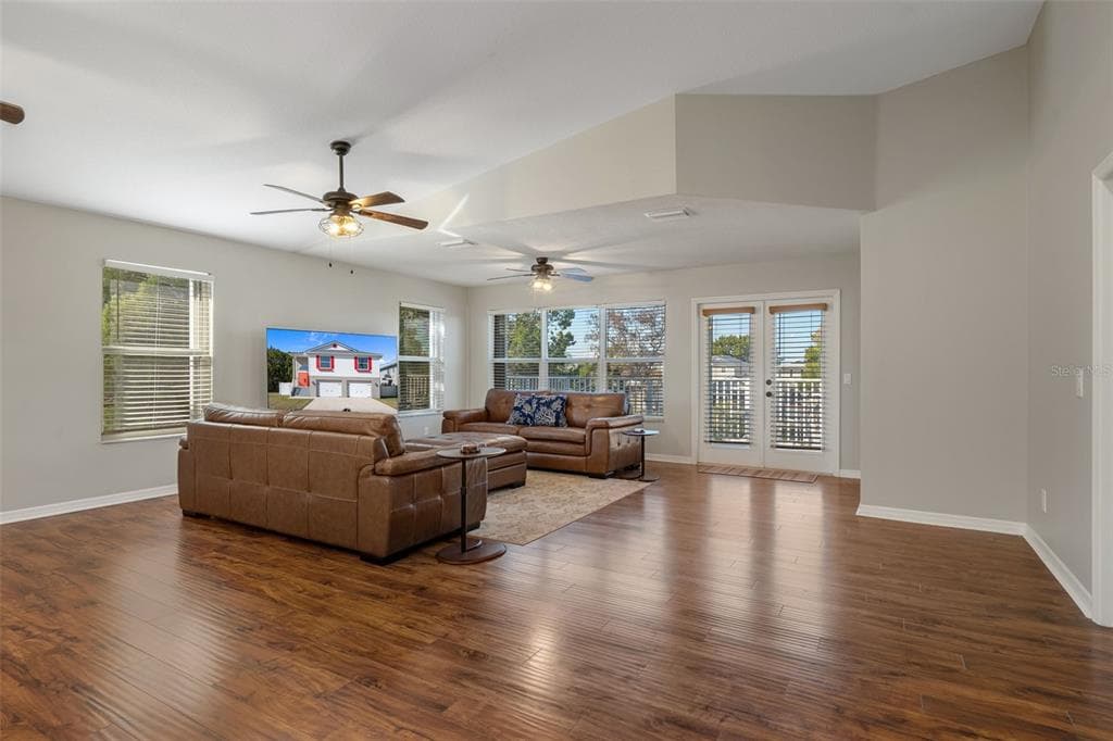 3209 ROSE ARBOR DRIVE photo 15