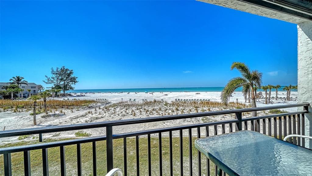 19 WHISPERING SANDS DRIVE 204 photo 18