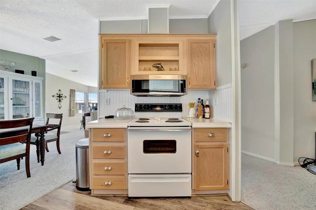 119 E SAINT JOHNS WAY photo 23