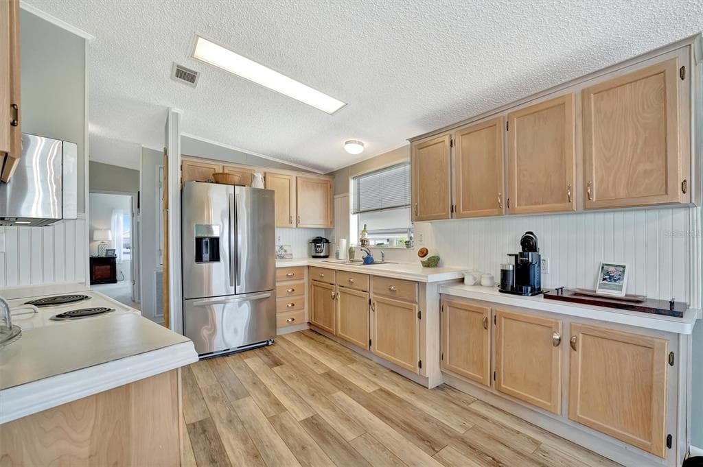 119 E SAINT JOHNS WAY photo 20