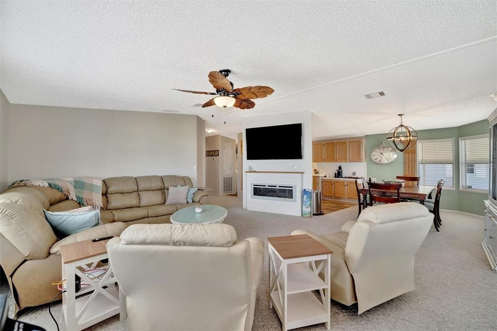 119 E SAINT JOHNS WAY photo 14