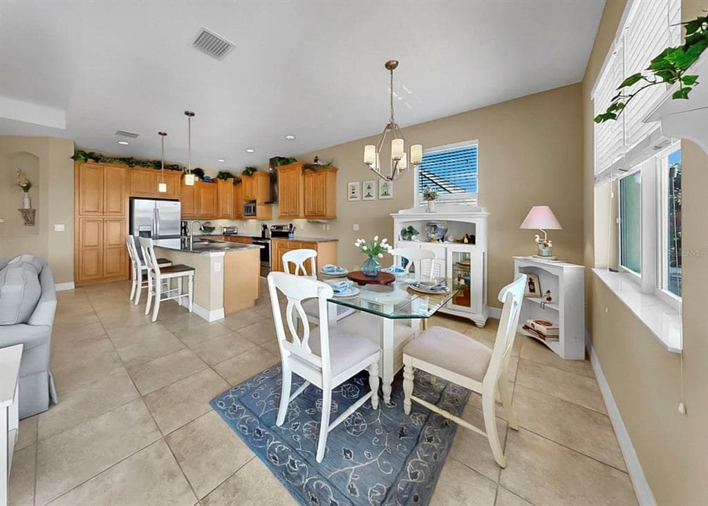 916 SPINDLE PALM WAY photo 17