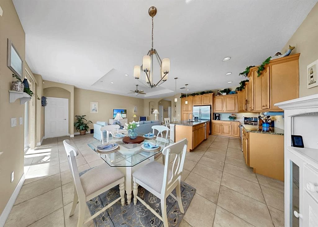 916 SPINDLE PALM WAY photo 16