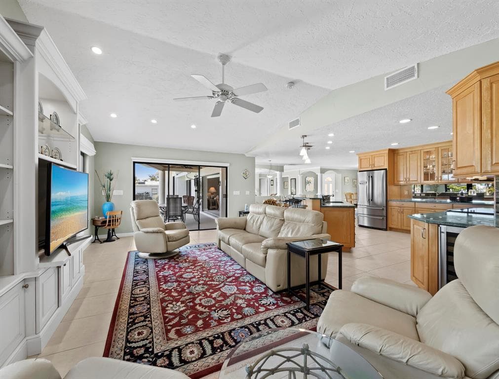 5970 EMERALD HARBOR DRIVE photo 16