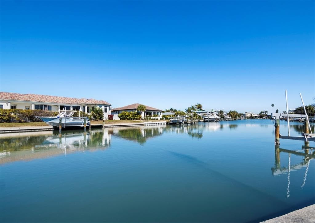 5970 EMERALD HARBOR DRIVE photo 15