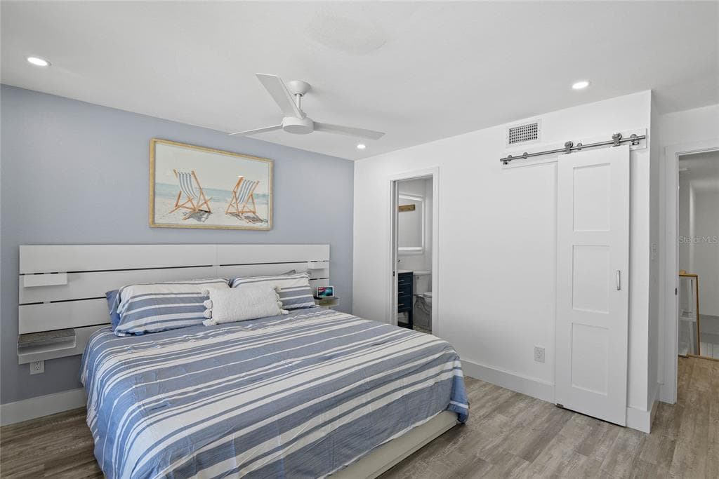 4821 SAXON DRIVE B-213 photo 24