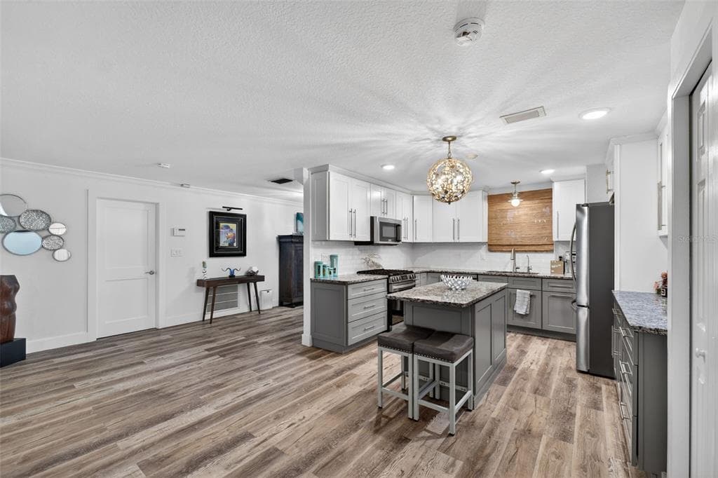 136 WINDWARD ISLAND photo 17