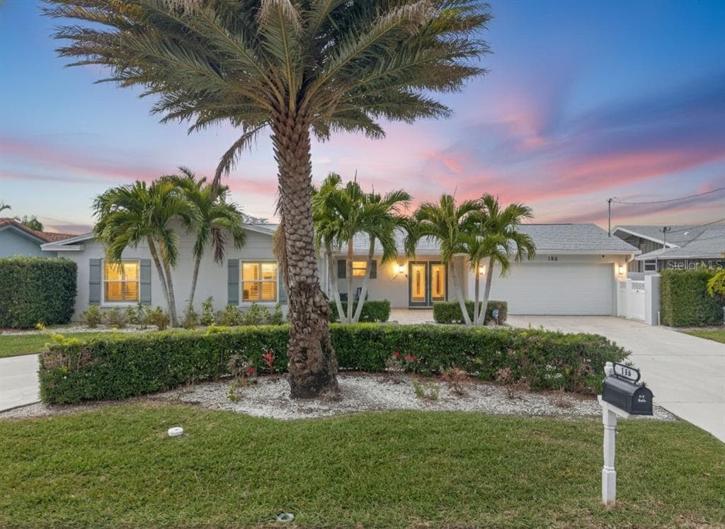 136 WINDWARD ISLAND photo 1