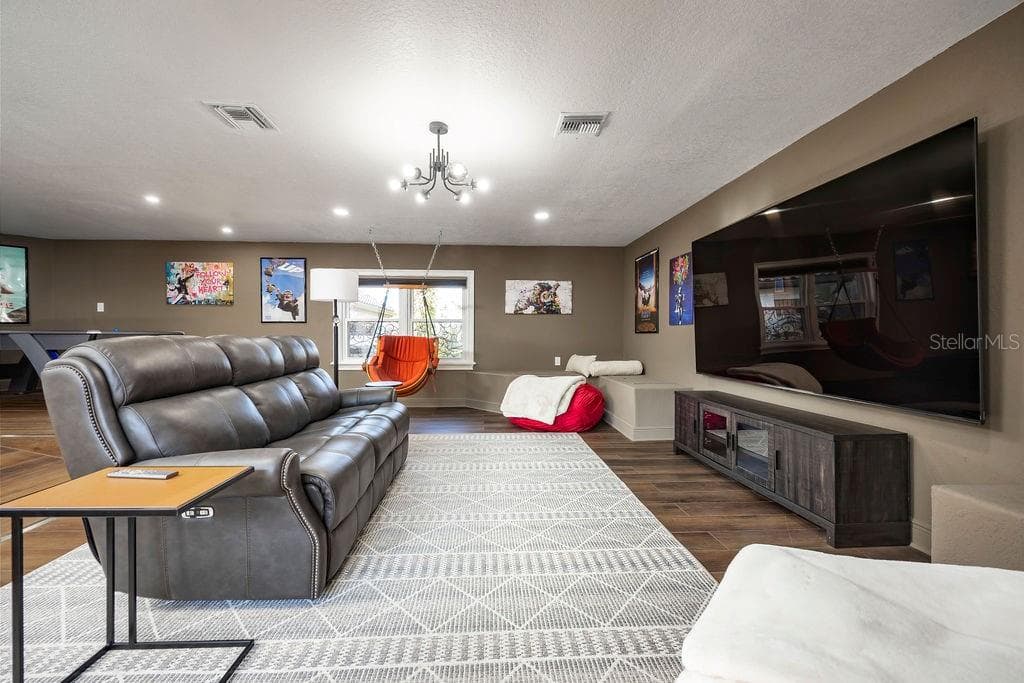 12540 PARK AVENUE photo 22