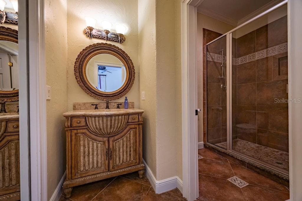 12540 PARK AVENUE photo 24