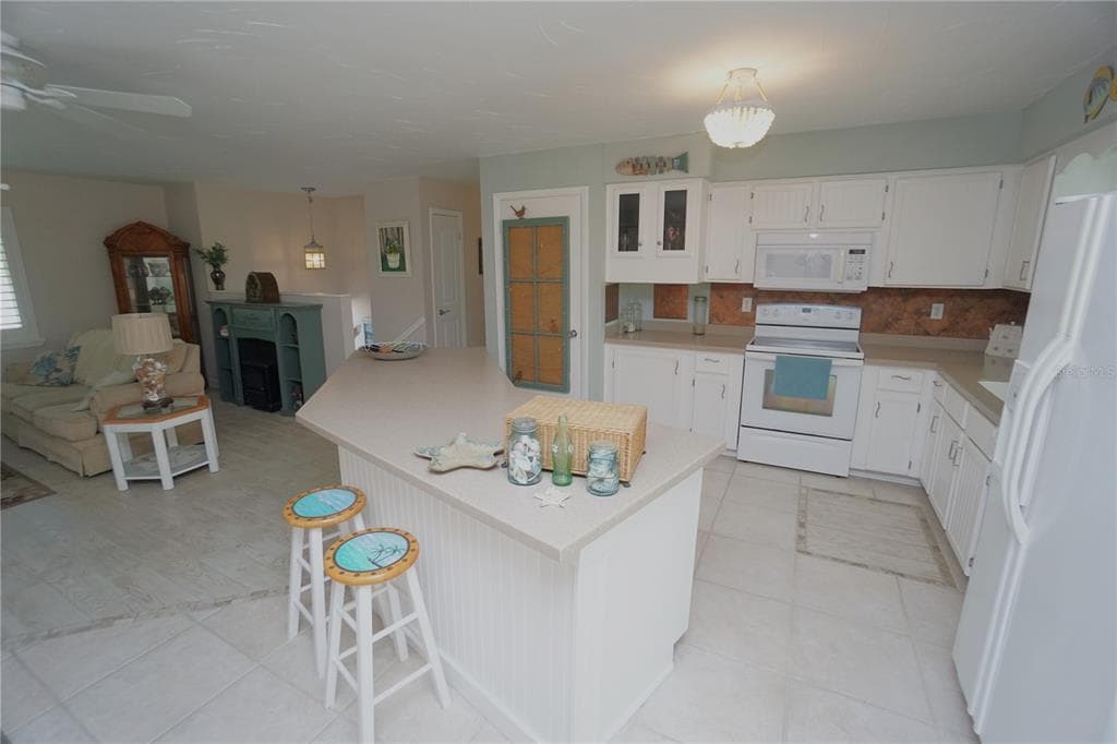 621 STURGEON PLACE photo 16