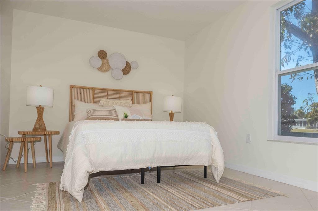 563 SPANISH DRIVE S photo 24