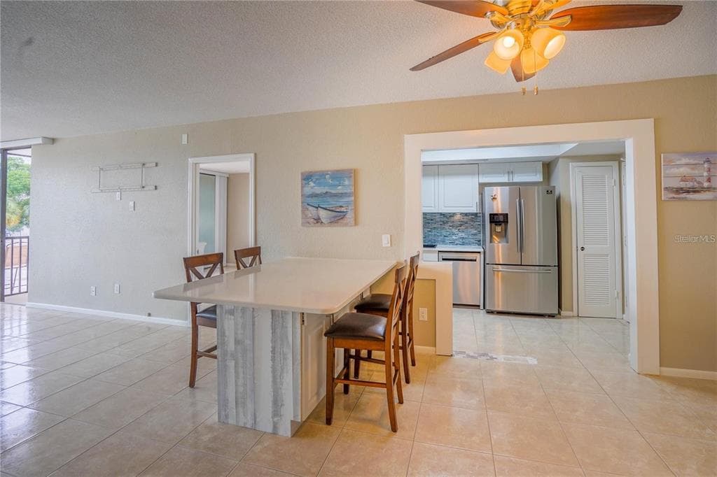 7100 SUNSHINE SKYWAY LANE S 201 photo 6