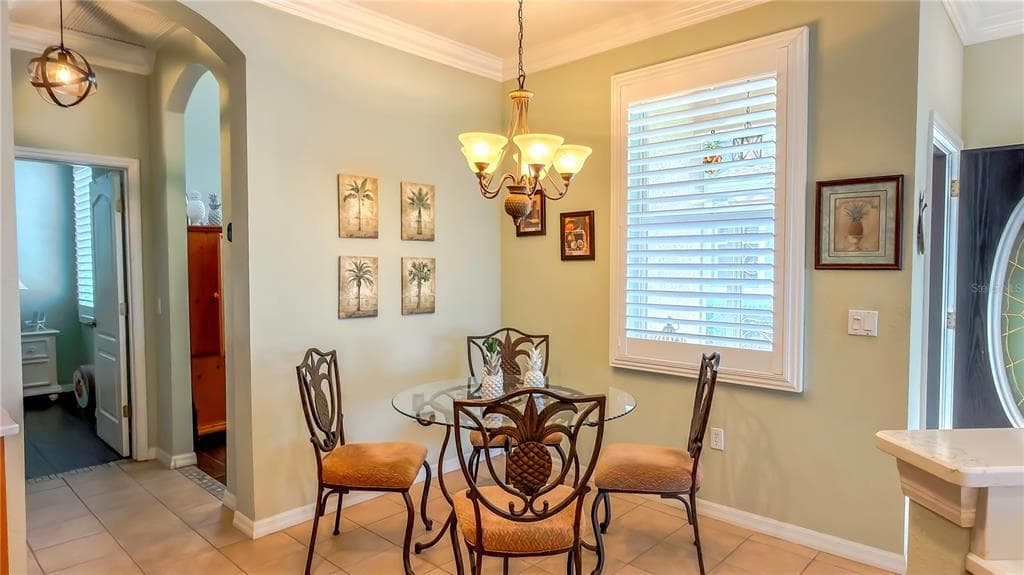 2069 SIFIELD GREENS WAY 102 photo 23