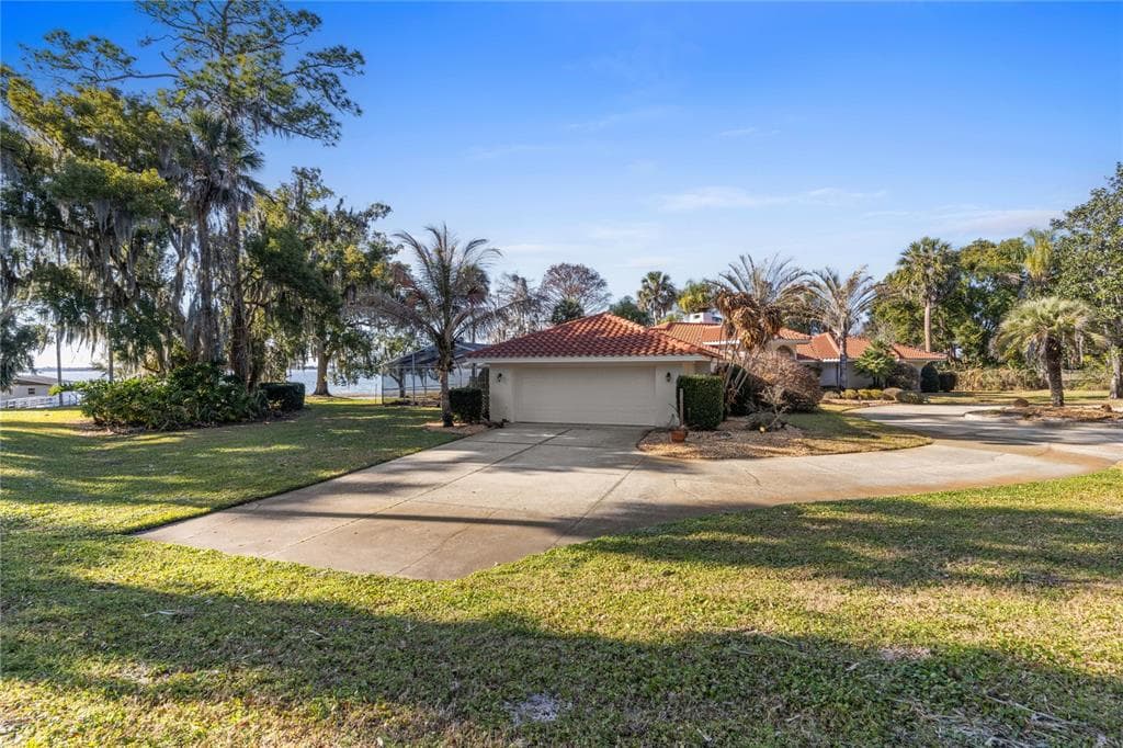 6136 DORA DRIVE photo 15