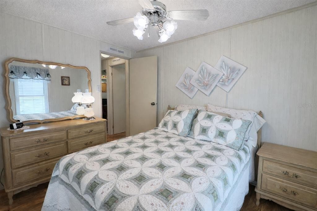 772 IMPERIAL DRIVE photo 20