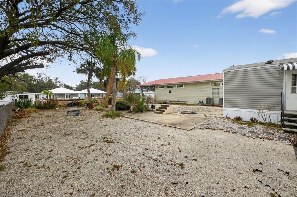153 GARY AVENUE photo 23