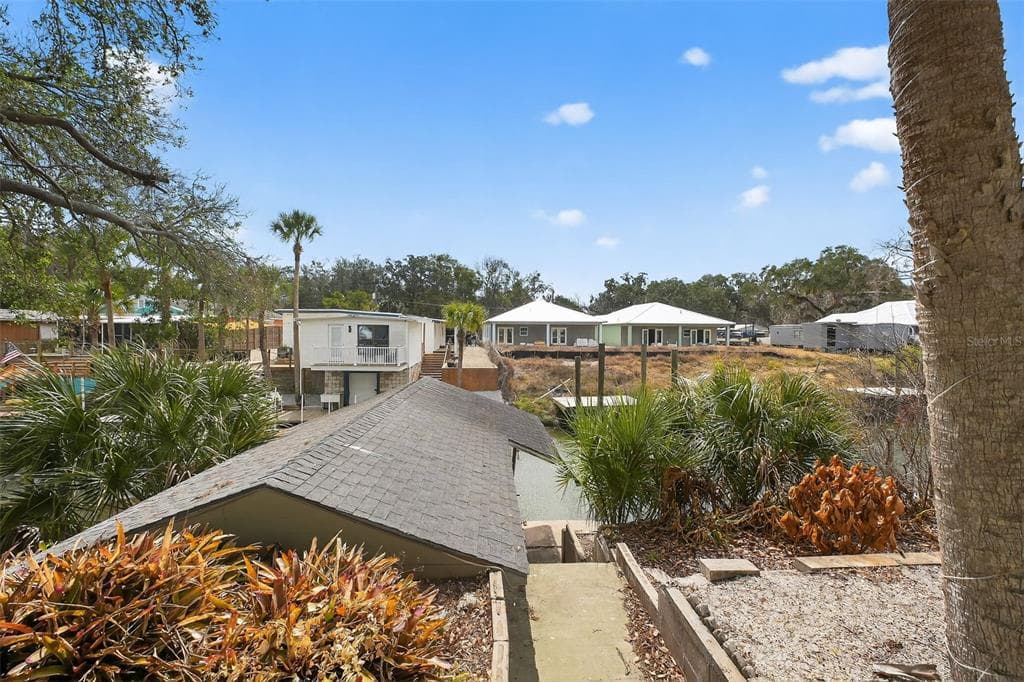 153 GARY AVENUE photo 5