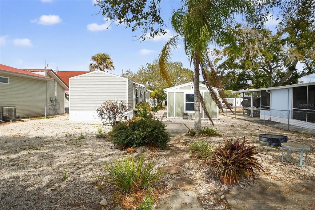 153 GARY AVENUE photo 20