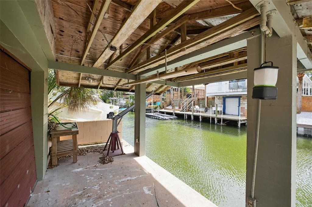 153 GARY AVENUE photo 10