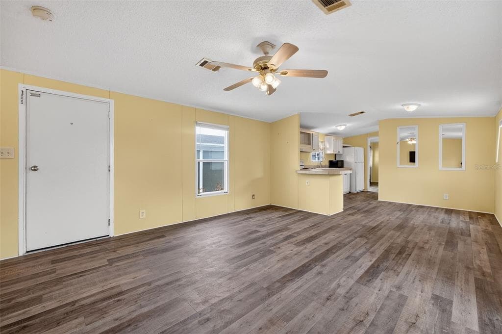 153 GARY AVENUE photo 25