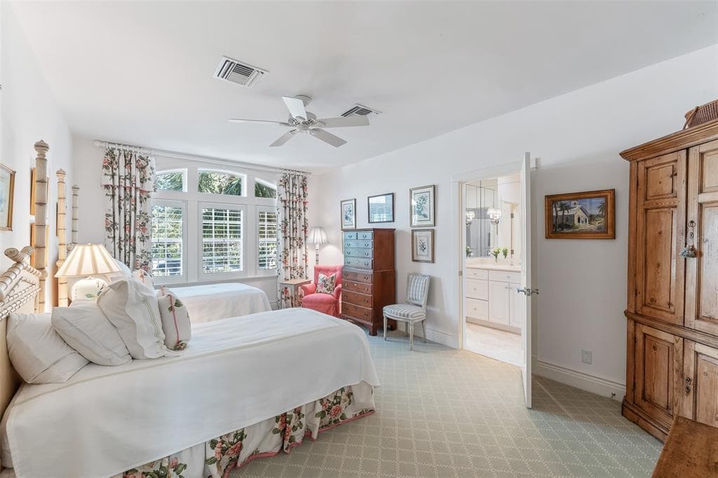 160 SHEEPSHANK COURT photo 20