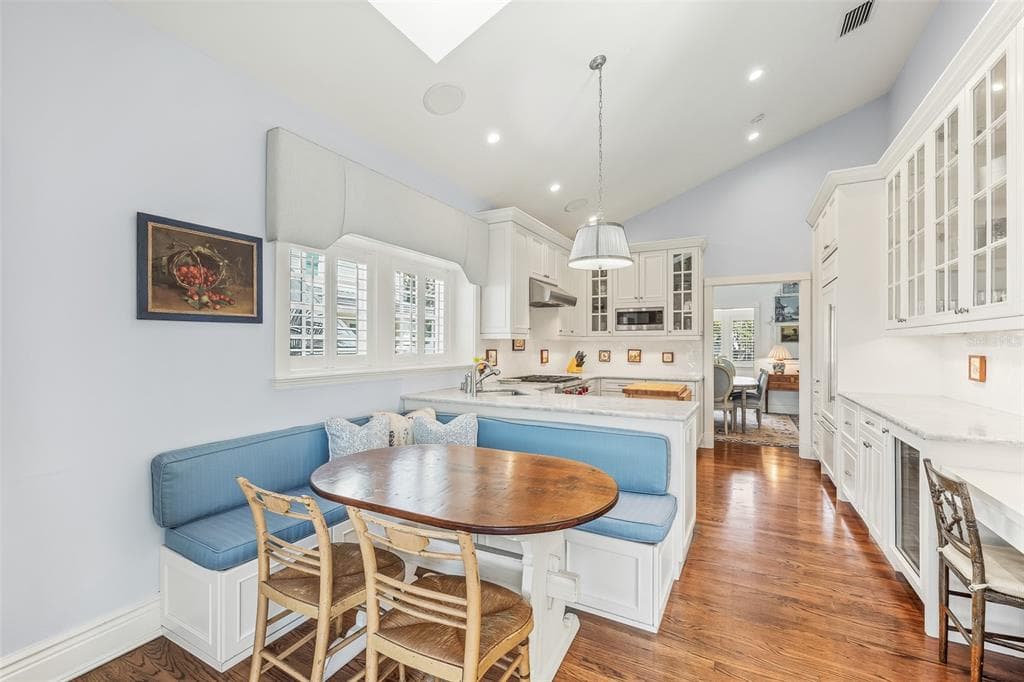 160 SHEEPSHANK COURT photo 10