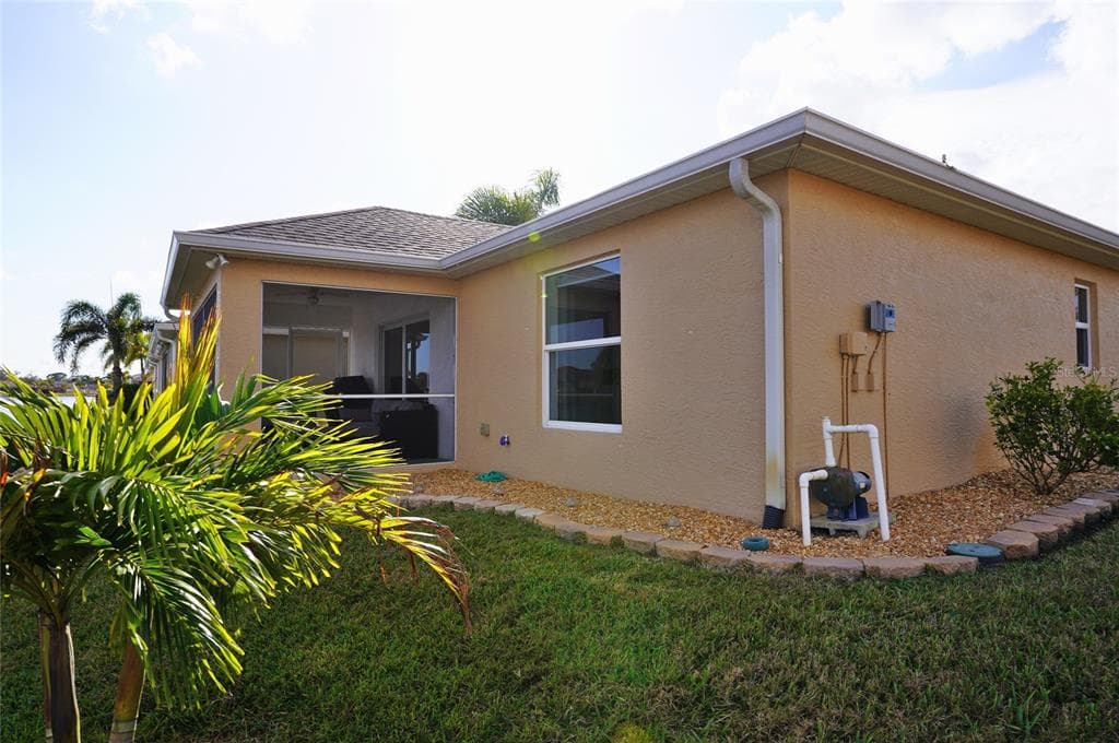 12760 SW LAKE SIDE DRIVE photo 6