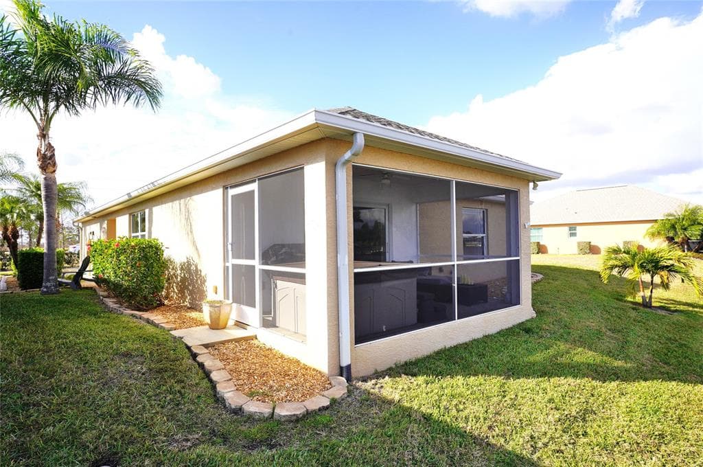 12760 SW LAKE SIDE DRIVE photo 5