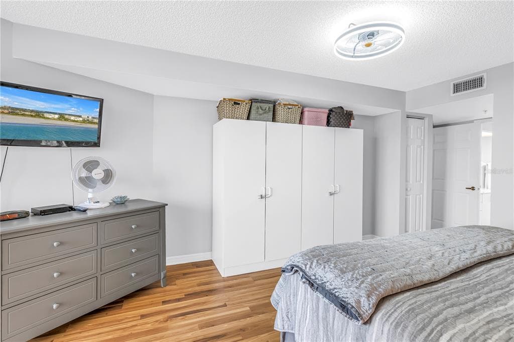 6650 SUNSET WAY 105 photo 19