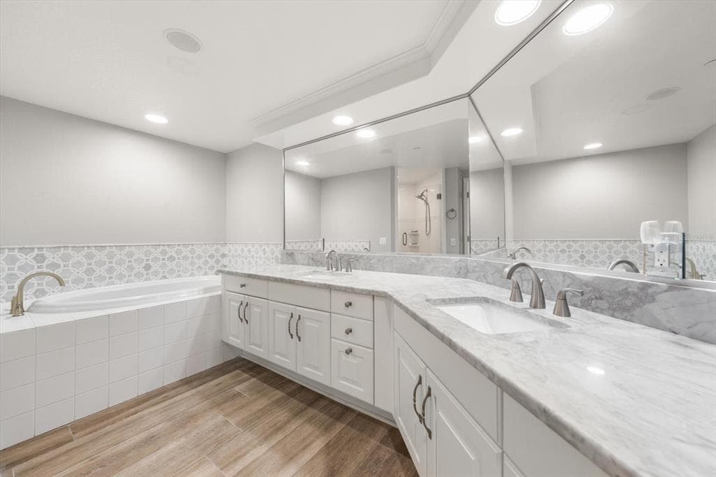 4993 BACOPA LANE S 505 photo 18