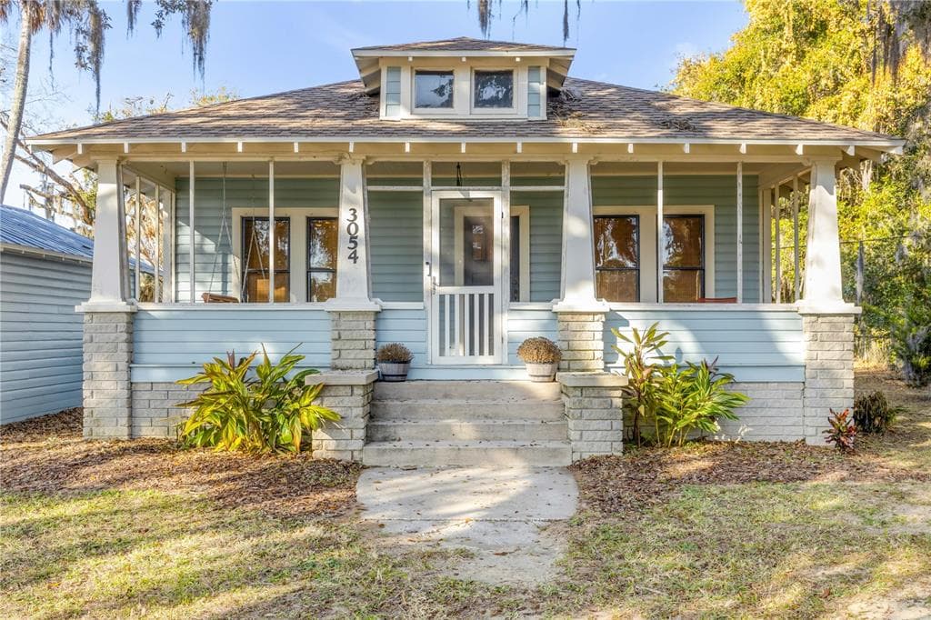 3054 N DIXIE FREEWAY photo 2