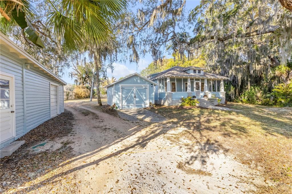3054 N DIXIE FREEWAY photo 4