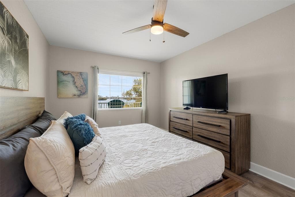 399 2ND STREET 216 photo 25