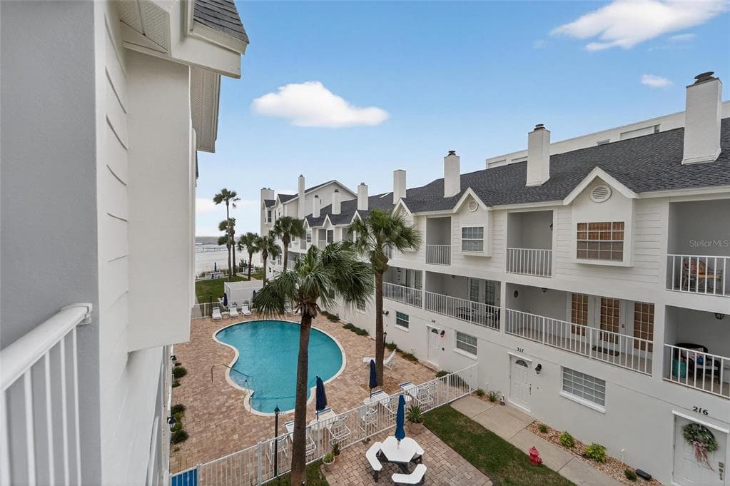 17960 GULF BOULEVARD 119 photo 7