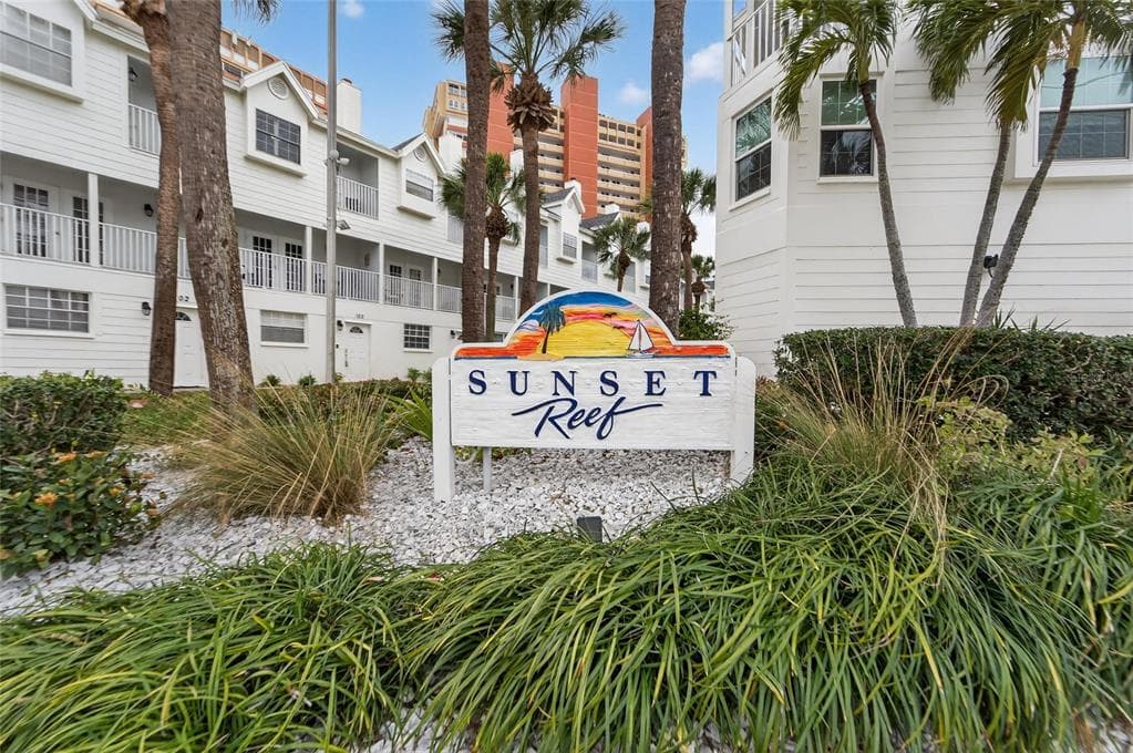 17960 GULF BOULEVARD 119 photo 5