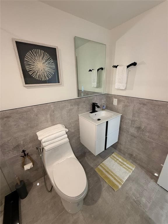 5925 BEVERLY DRIVE photo 23