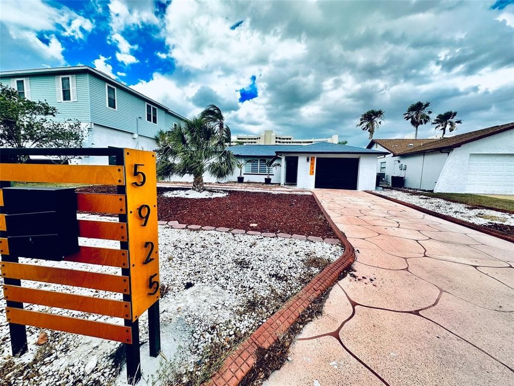 5925 BEVERLY DRIVE photo 1