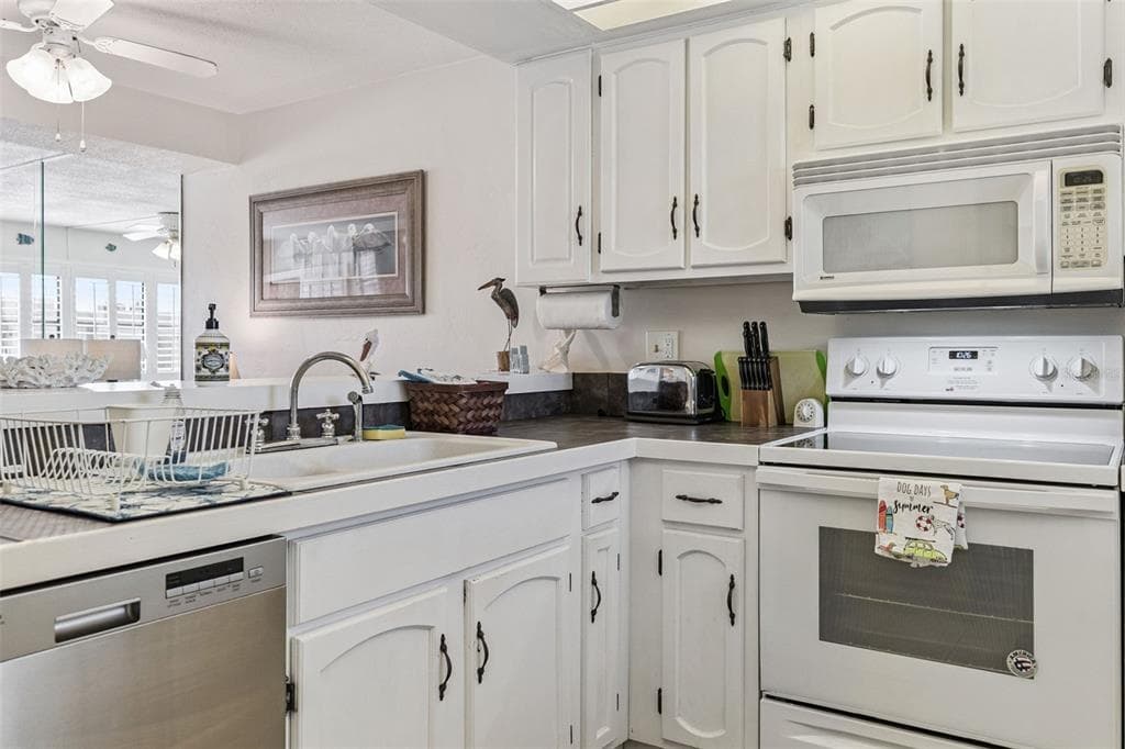 4175 S ATLANTIC AVENUE 509 photo 16