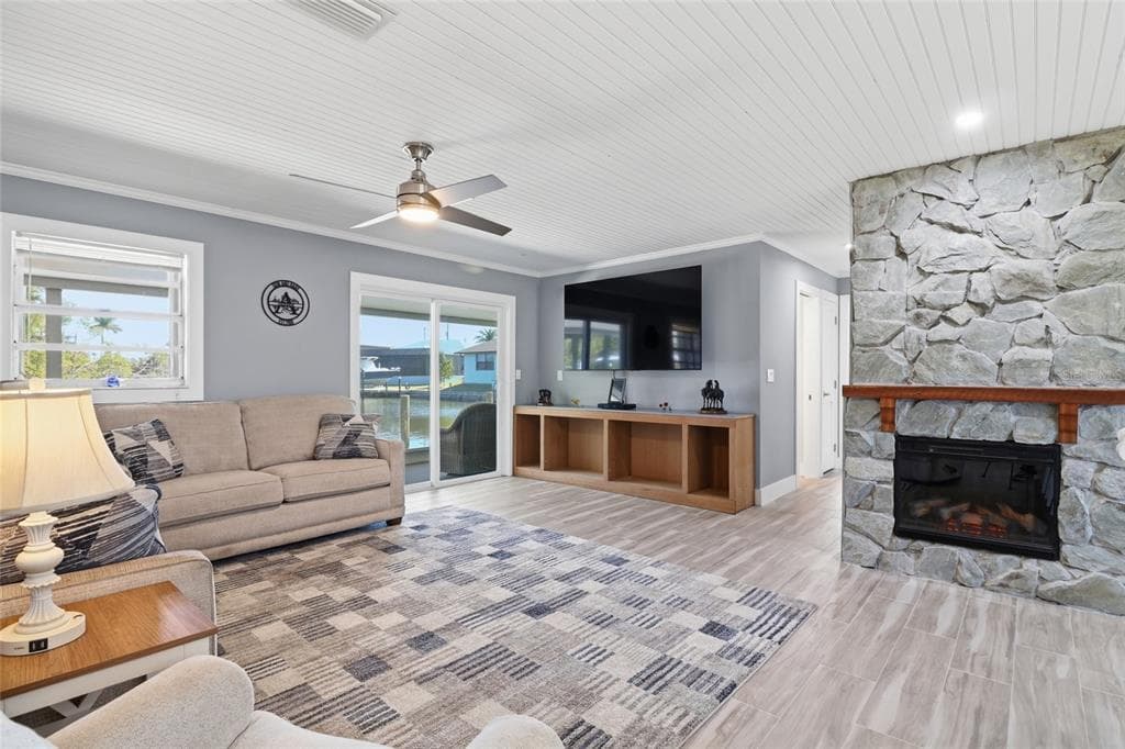 2740 SANIBEL BOULEVARD photo 17