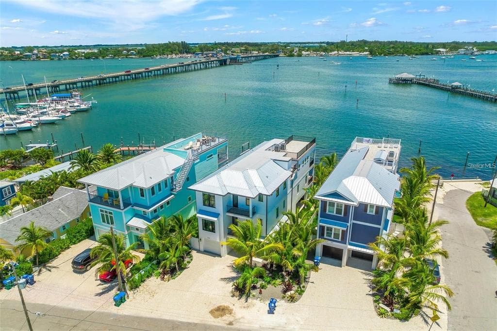 203 BAY DRIVE N photo 5