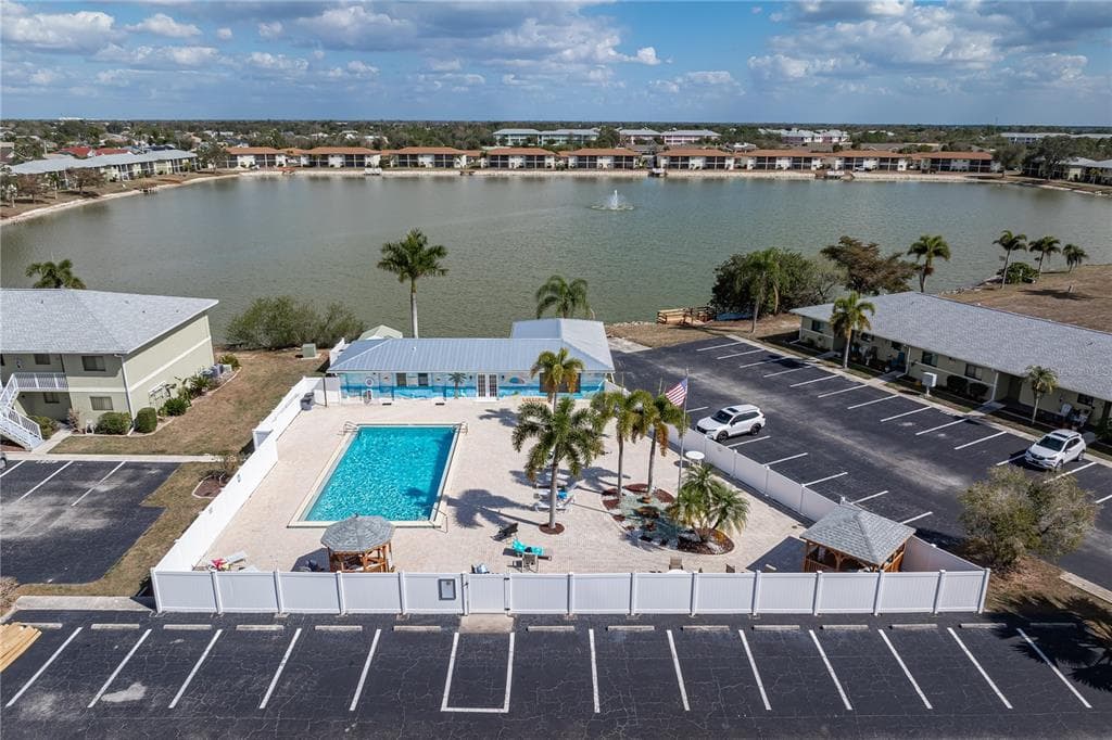 25225 RAMPART BOULEVARD 1606 photo 9
