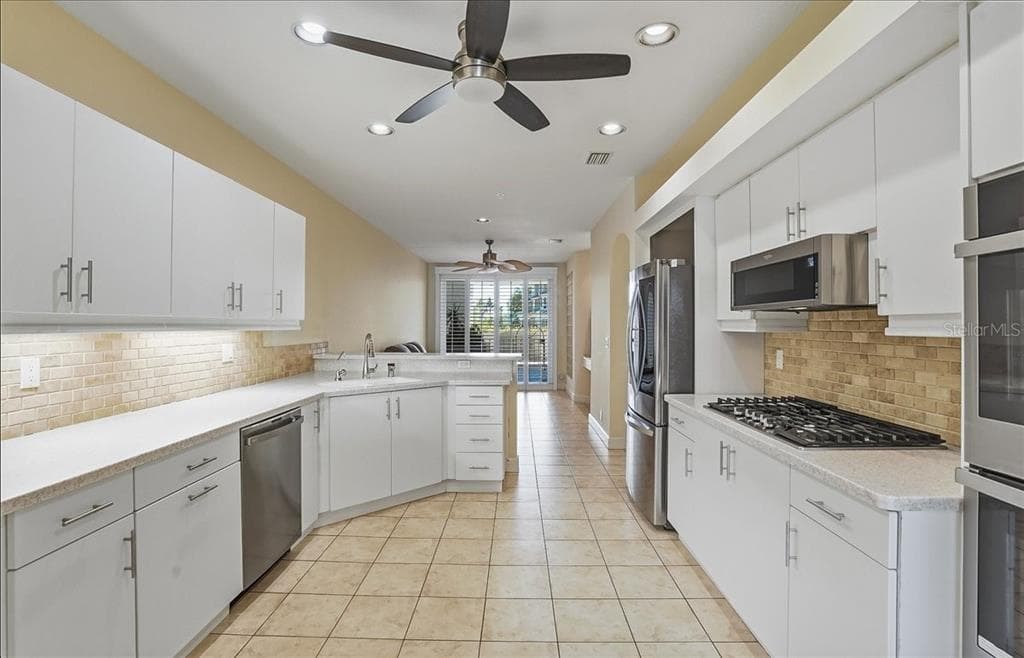 380 GULF OF MEXICO DRIVE 515 photo 17